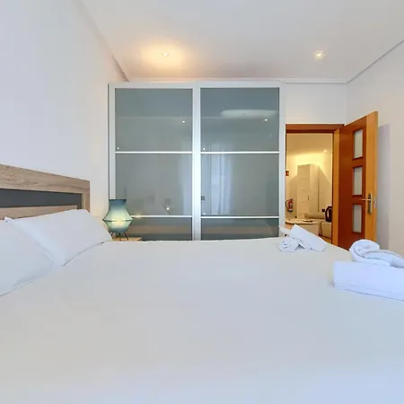 Ayuntamiento Cerca Del Casco Viejo & Parking Apartman *