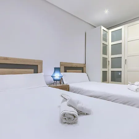 Ayuntamiento Cerca Del Casco Viejo & Parking Apartman Bilbao