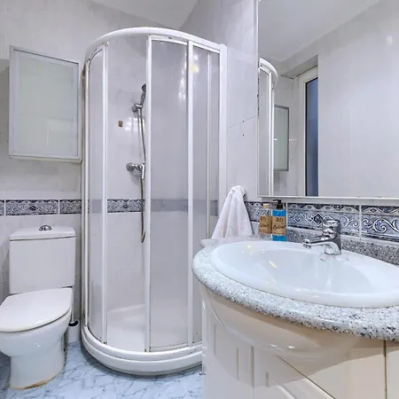 Ayuntamiento Cerca Del Casco Viejo&parking Apartamento *