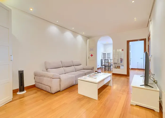 Ayuntamiento Cerca Del Casco Viejo&parking