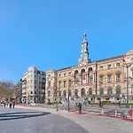 Ayuntamiento Cerca Del Casco Viejo & Parking * بلباو